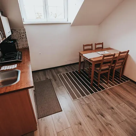 Na Horce Konukevi 3*
